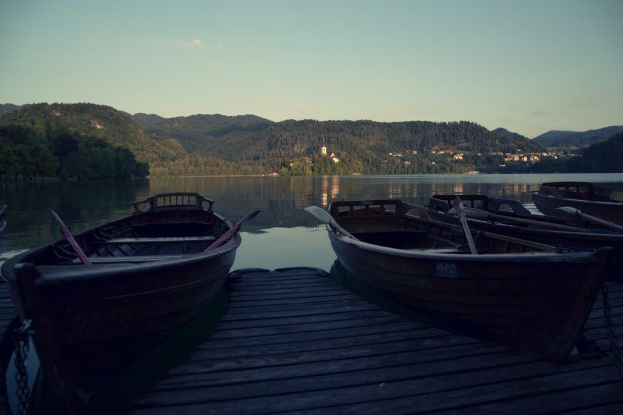 Pletna Lake View Apartment  Bled Exterior foto